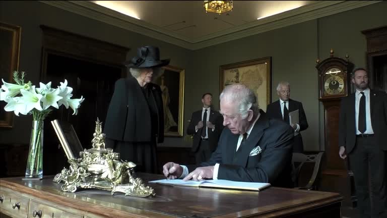 查理三世簽名使用的筆，後來發現漏水。路透社