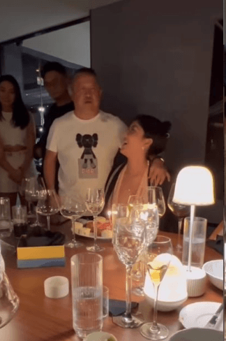 曾志偉（左三）日前為黎峇菈（右）慶生。翻攝自黎峇菈IG