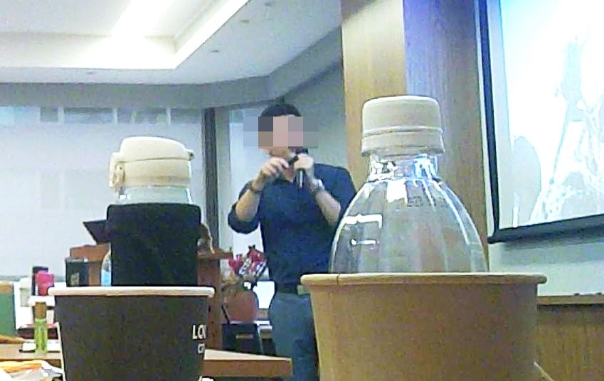 氣質男竟稱AEG是理財型基金,鼓吹現場投資人拿保單借款。突發中心攝