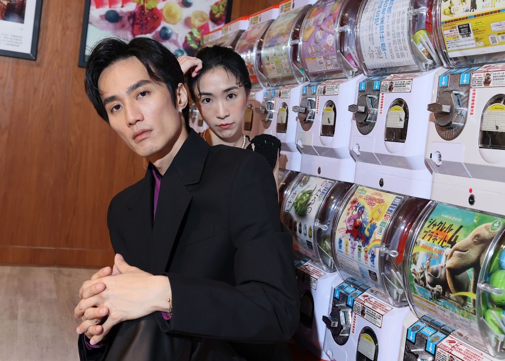 姚吉慧（後）和李英宏戀愛模式不太相同。鄭孟晃攝