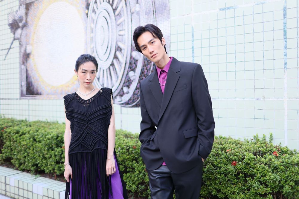 姚吉慧（後）和李英宏都是跨界當演員。鄭孟晃攝