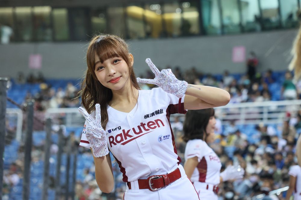 林襄很享受当啦啦队。郑孟晃摄