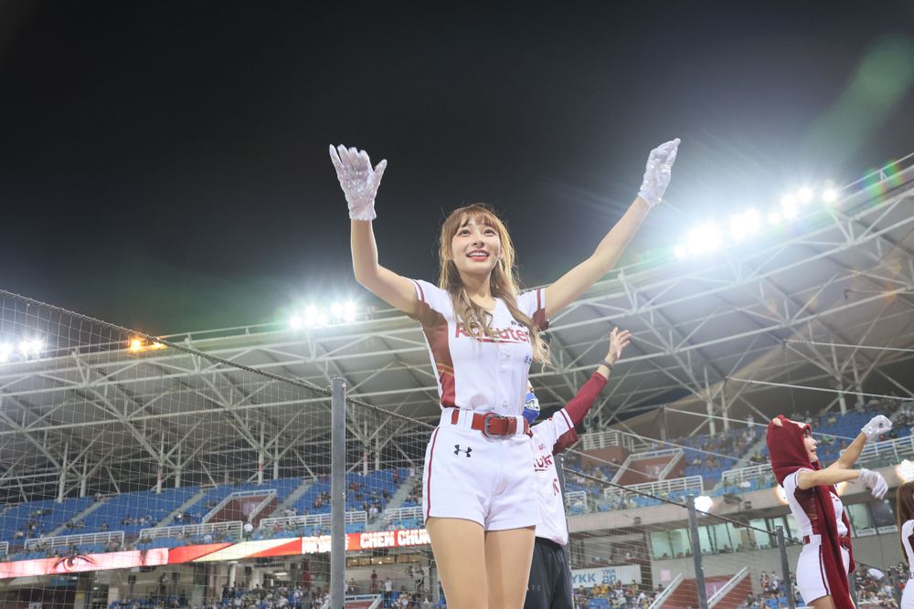 林襄跳一场只有5千元。郑孟晃摄