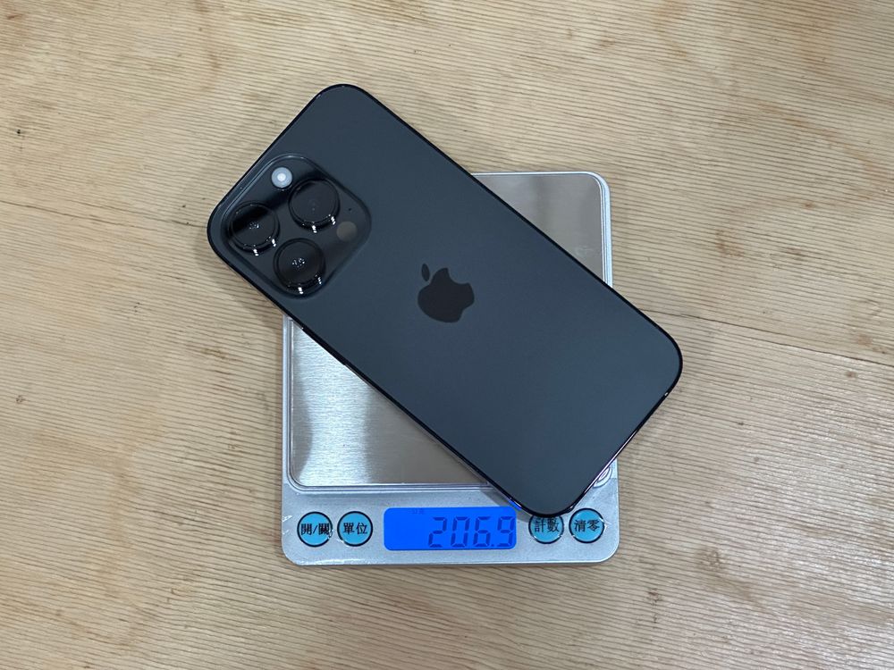 iPhone 14 Pro重量。黃子倫攝