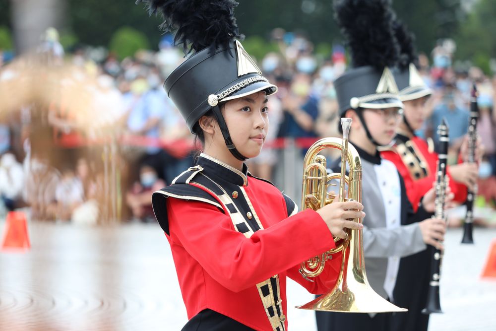 台中曉明女中行進管樂隊。鄭孟晃攝