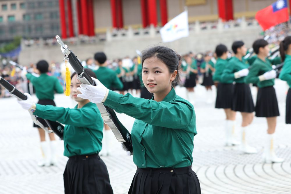 北一女樂儀旗隊。鄭孟晃攝