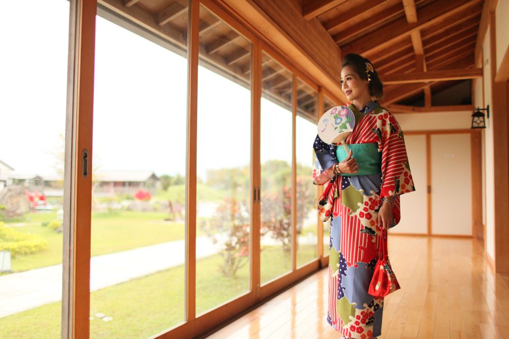 換穿日式「經典浴衣」拍下唯美打卡照。綠舞提供
