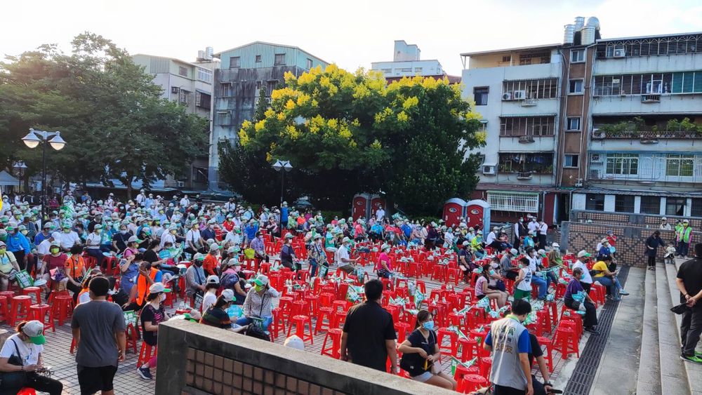 現場支持者並未把座位坐滿。莊淇鈞攝