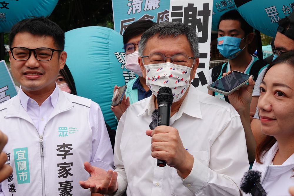 柯文哲前往宜蘭輔選。林泊志攝