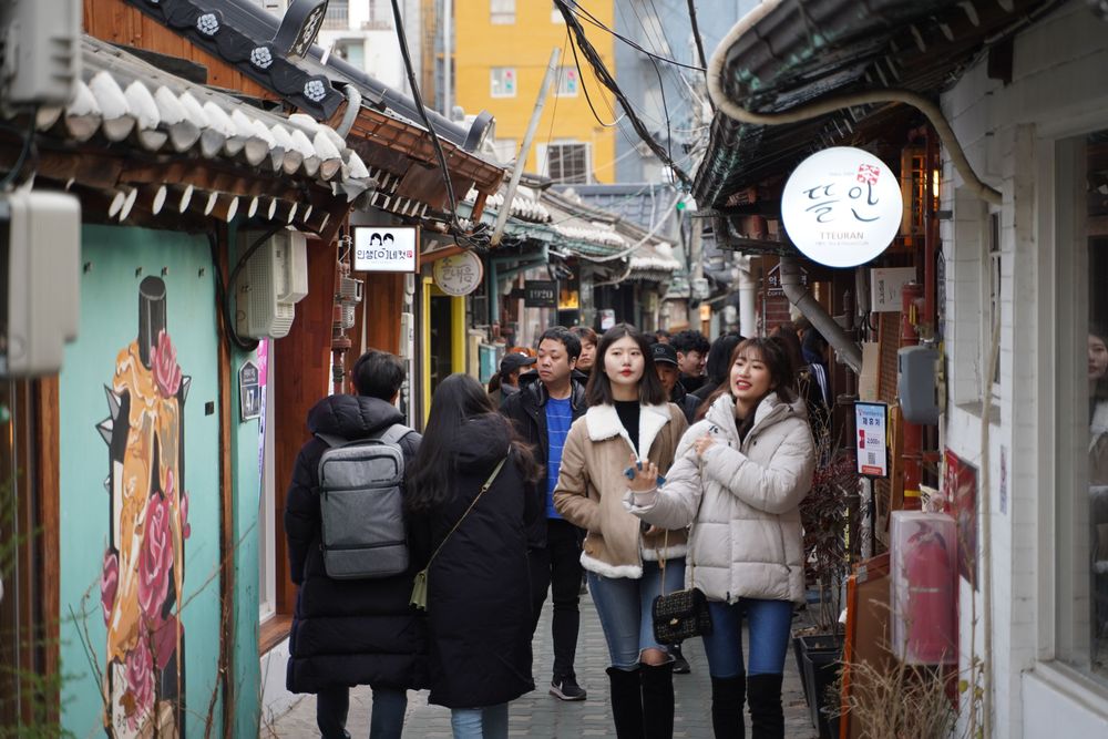 韓國於10月底前延長台灣旅客免簽證方式入境。田欣雲攝
