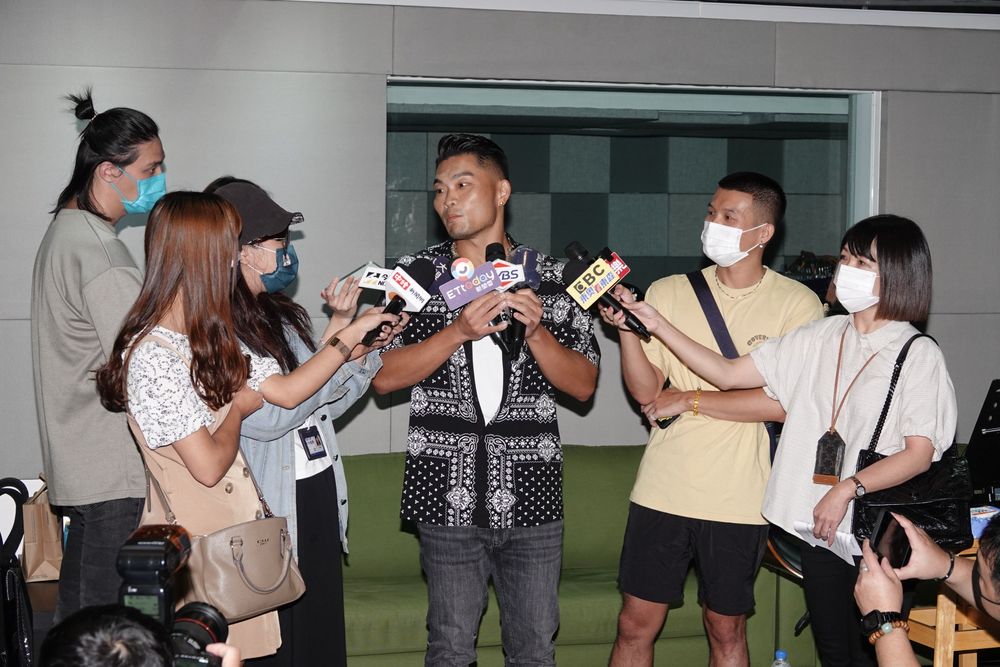 李玖哲彩排空檔受訪。陳德興攝