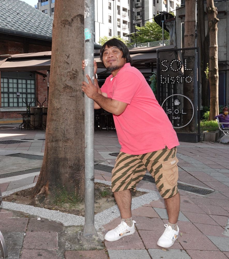 巴大雄面對生活的困難，總能樂觀面對。陳德興攝