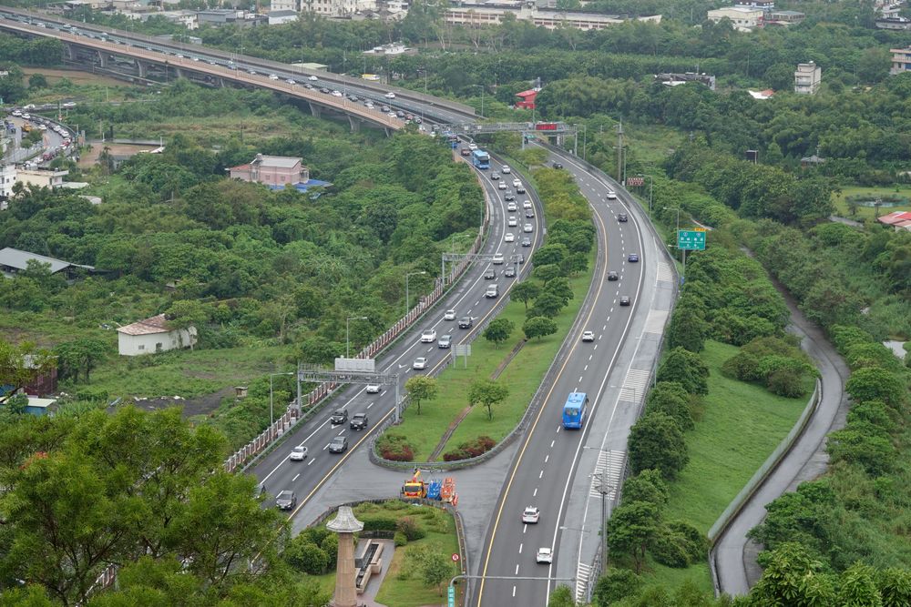 國慶連假10月9日及10日下午2時至晚上9時蘇澳至頭城北向入口實施高乘載管制。資料照片