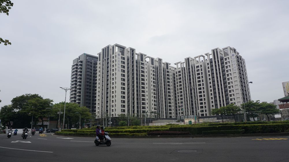 左營果貿地區新屋從1字頭上揚到3字頭，房價成長超過1倍。葉家銘攝