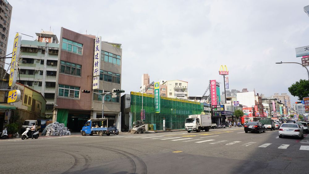 市區精華地段將全面4字頭成交行情。葉家銘攝