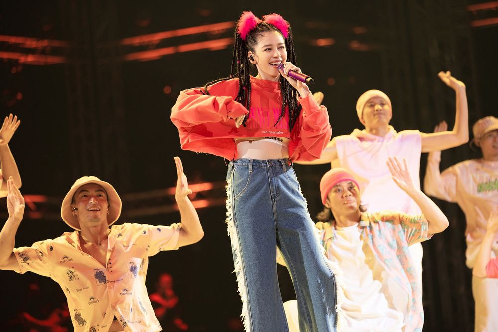 徐若瑄演唱會復刻黑色餅乾時期服裝。索尼提供