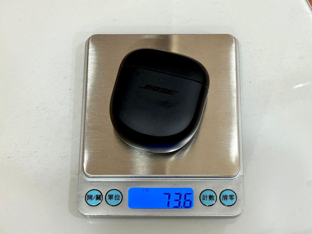 含耳塞的充電盒重量落在73.6公克。黃子倫攝
