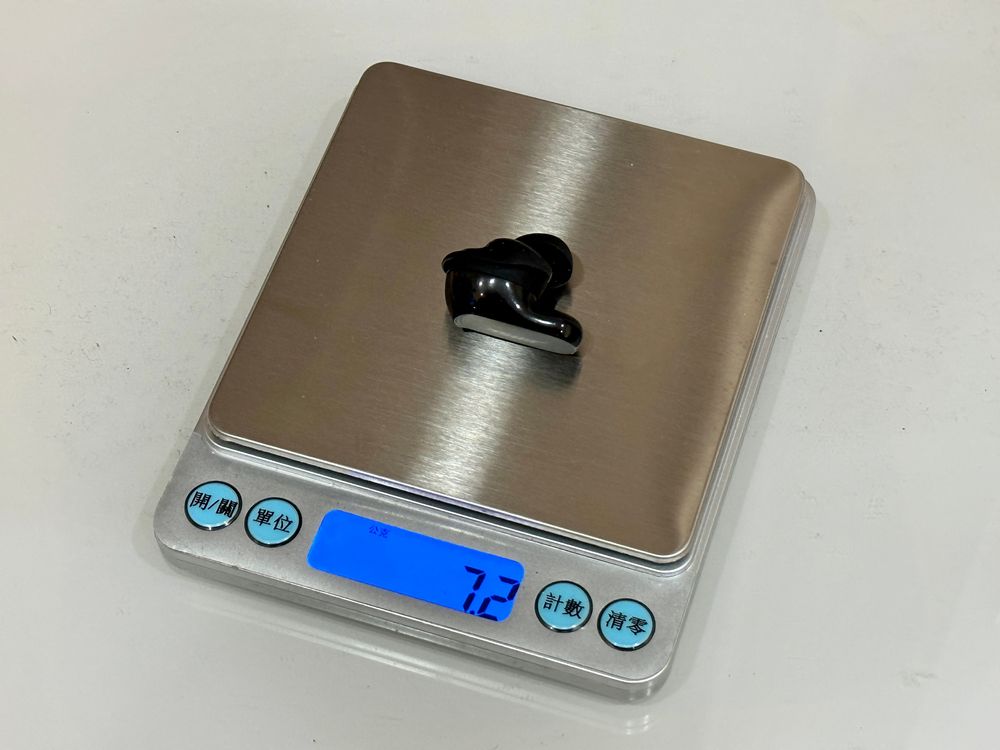 配置中型的耳套和1號的穩固環，重量來到7.2公克。黃子倫攝