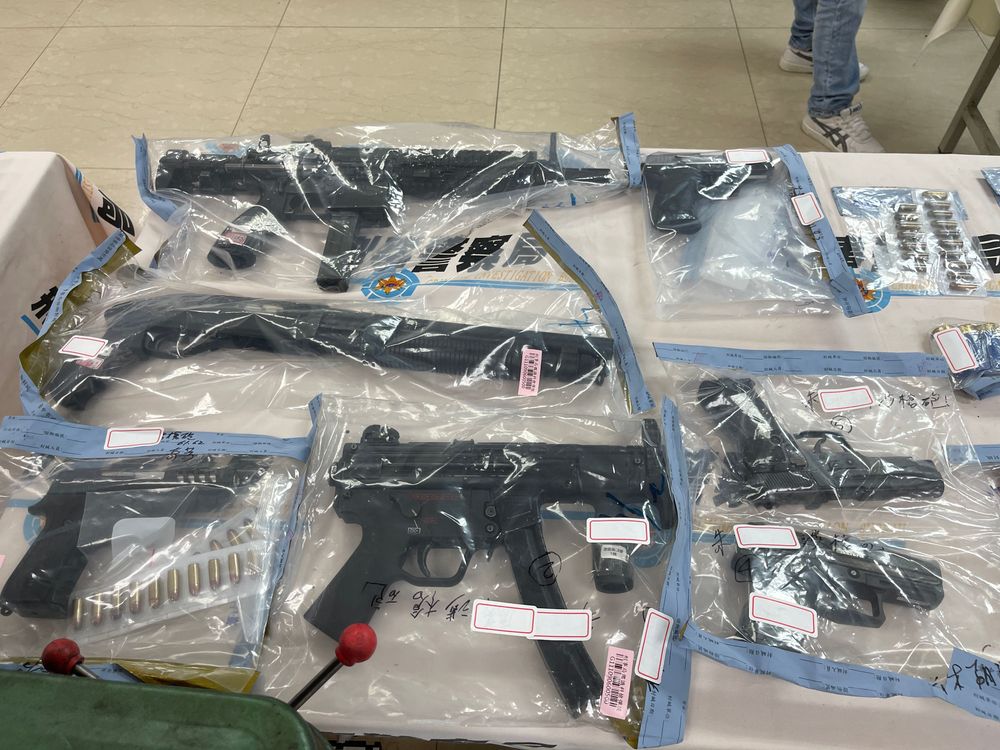 警方查扣非法改造槍枝。翻攝畫面