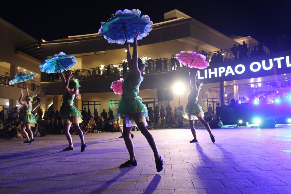 奔放熱血的Live Band演出打造動人心弦的視聽饗宴。麗寶提供