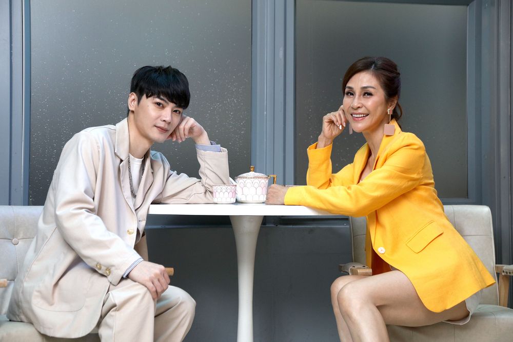 古曜威（左）與梁佑南分享和家人相處。陳明中攝