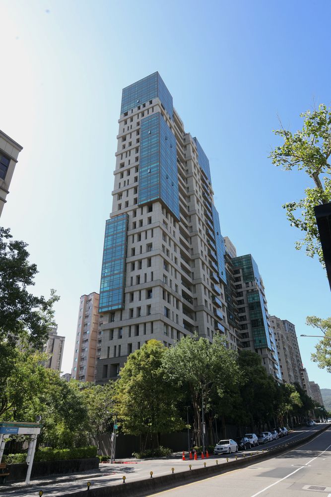 内湖豪宅「文心AIT」近期有屋主卖房，帐面获利高达1500万。陈明中摄