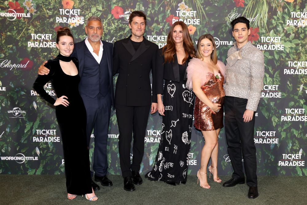 愛情喜劇《幸福入場券》在倫敦舉行首映，要角都出席。環球影業提供