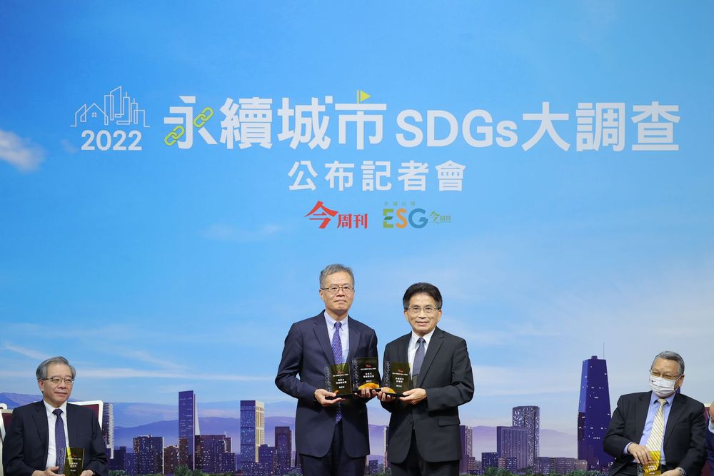 代理市長陳章賢表示,市府團隊透過設計力導入公共建設,也讓企業持續投資新竹、產業升級,經濟實力帶來更多人口紅利,讓整座城市生生不息。新竹市府提供