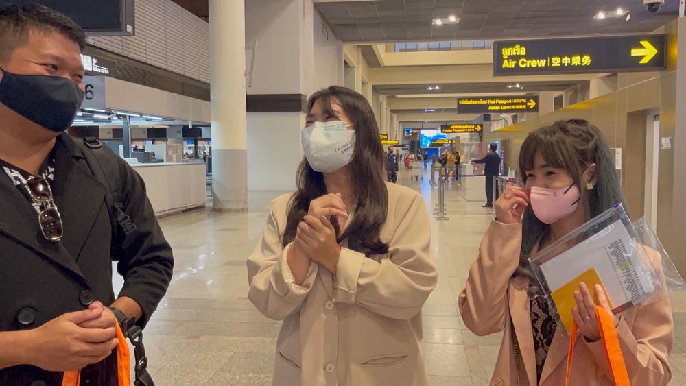 國境開放倒數3hrs!首發入境團搭機畫面曝光 泰客:想去新咖啡廳|壹蘋新聞網