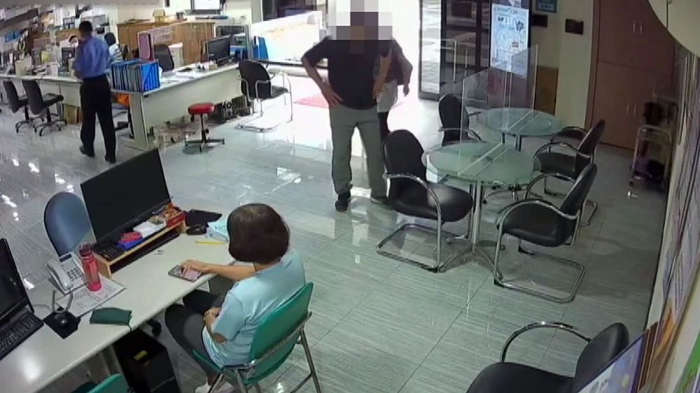 謝男7旬父母到行政執行署協商分期繳納欠費。行政執行署花蓮分署提供