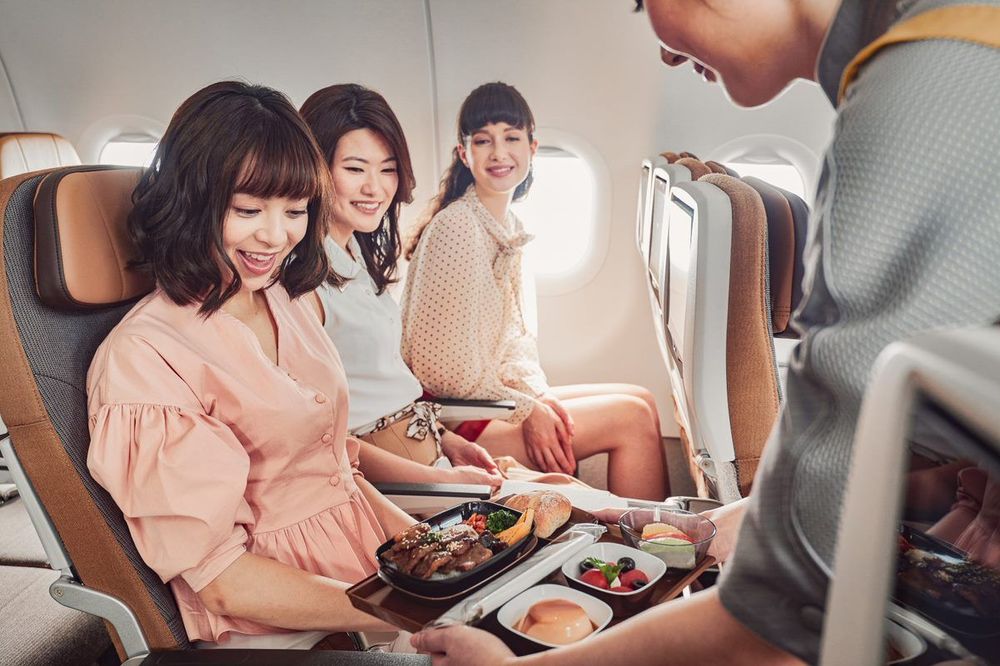 即日起於星宇官網、App及各大旅行社開放訂位。業者提供