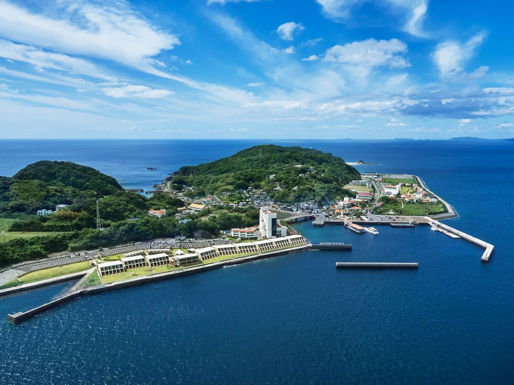 伊王島上的「iLand+Nagasaki」度假村，結合了住宿、溫泉與戶外活動等各種休閒設施。長崎縣觀光連盟提供