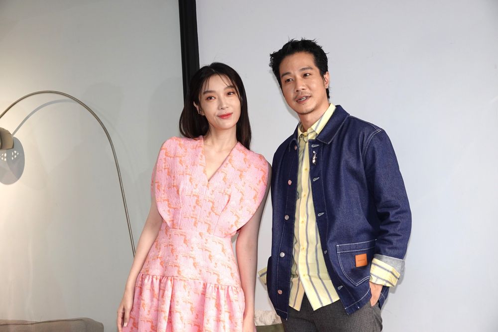 蔡淑臻（左）和薛仕凌都是跨界成功的演員。陳德興攝