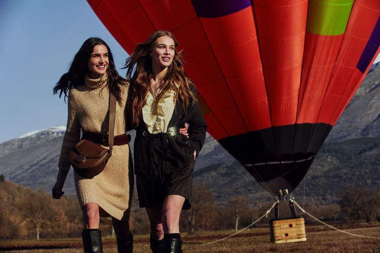 秋冬系列將都市衣櫥融入源自不同地域的鄉村民間元素。品牌提供