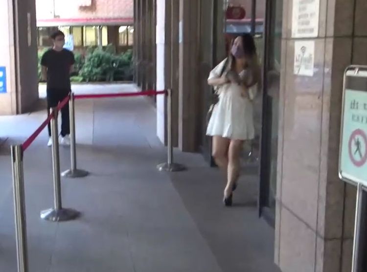 張女遭警方拘提到案。資料照片