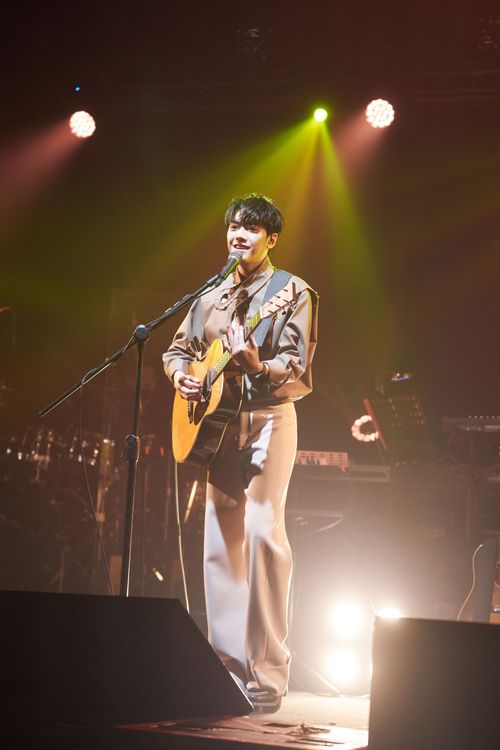 李友廷開唱說冷笑話。華研提供.