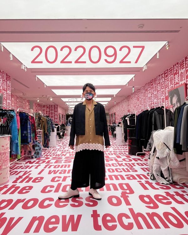 黃子佼日前現身台北時裝周設計師快閃店。翻攝mickey1972330 IG