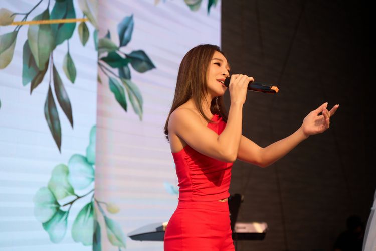 梁文音很喜歡參加婚禮。環球提供