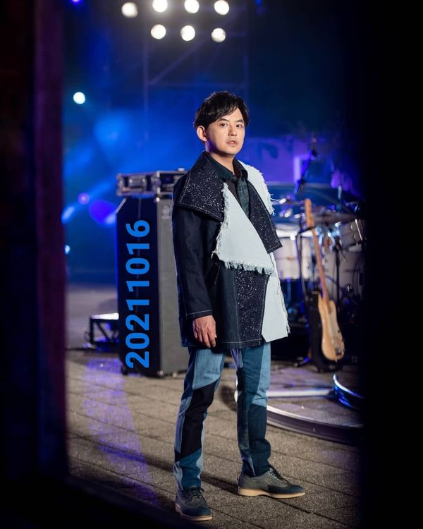 黃子佼去年在FNO活動上曾登台走秀。翻攝mickey1972330 IG