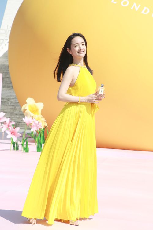 林依晨透露每次噴上英國梨與小蒼蘭香氣，都會瞄到有異性在她旁邊深呼吸 。朱世閎攝