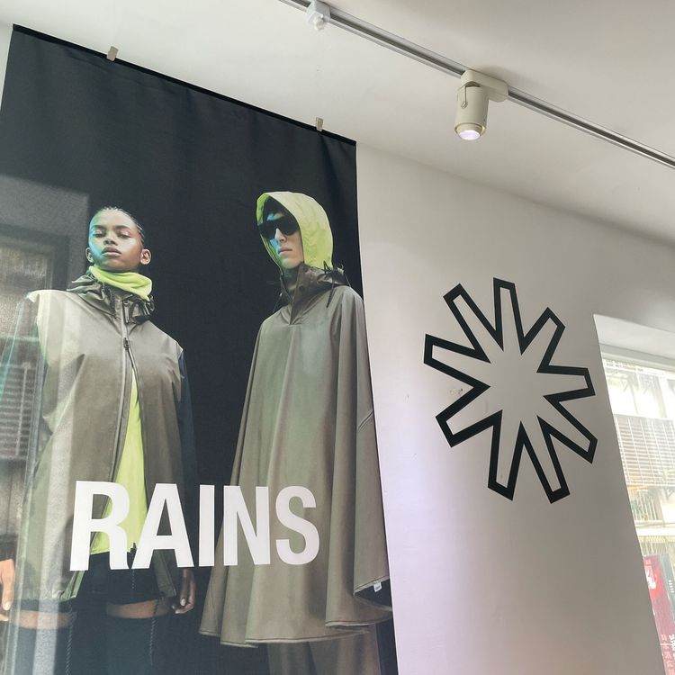 RAINS打造了「太陽」意象的新品牌icon。張家玲攝