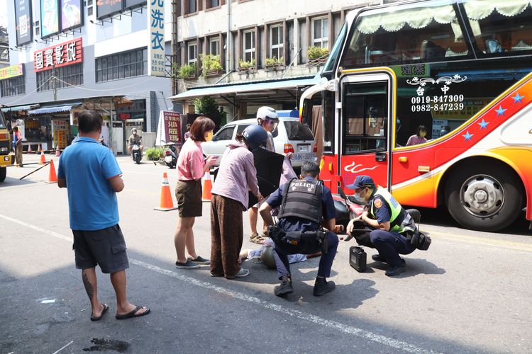 員警到達現場。張喆喜攝
