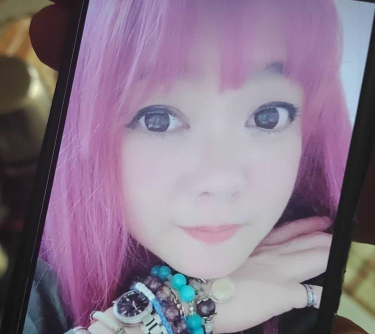 張女在社群的自拍照。資料照片