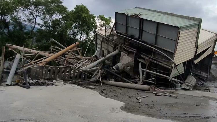 花蓮縣玉里鎮水泥預拌廠倒塌1人送醫不治。資料畫面