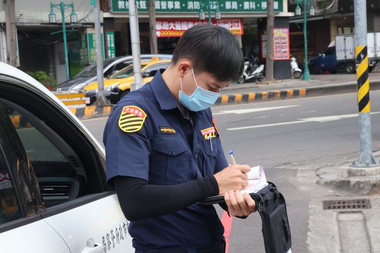 民眾對於陳警作法非常認同。張喆喜攝