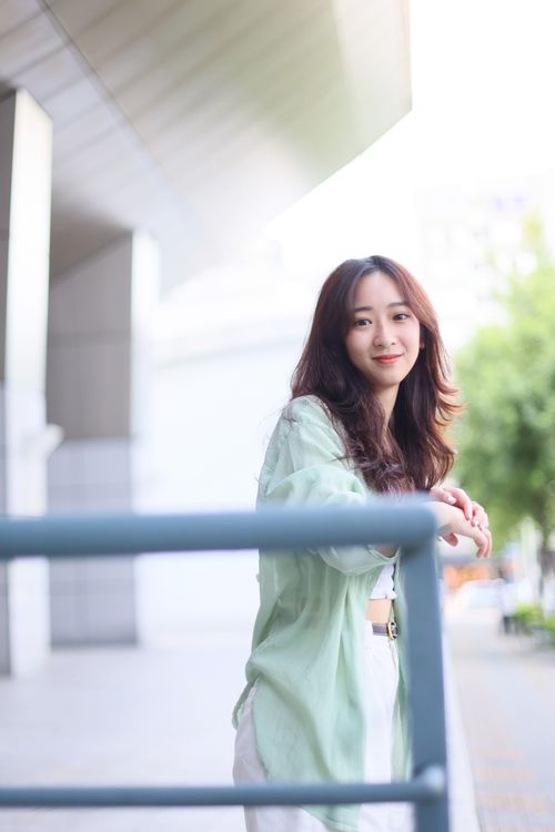 10面對拍攝時，表現相當自然。鄭孟晃攝