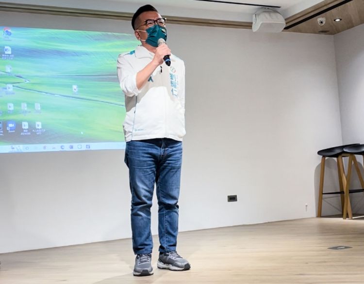 劉耀仁批評鍾小平「消費死者來賺取個人政治利益，可恥。」賴昀岫攝