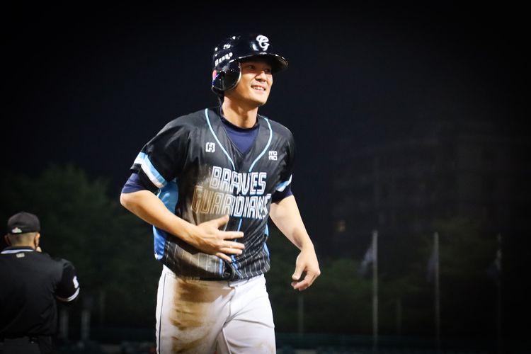 樂天詹智堯生涯千場出賽跑回第1分。　富邦悍將提供