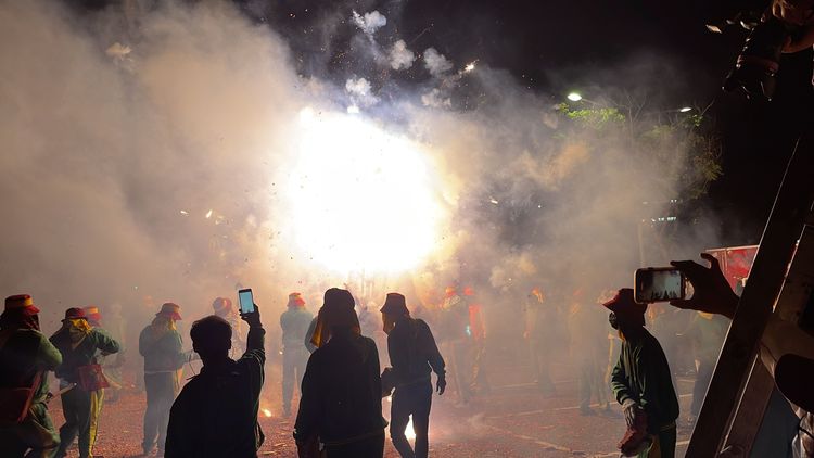 元宵節等活動，台東縣可申請延長爆竹施放。古和純攝