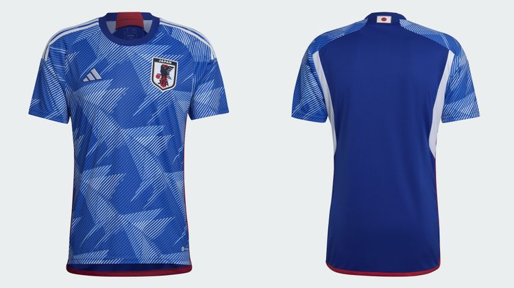 日本隊主場球迷版球衣，2890元；球員版球衣4590元。品牌提供